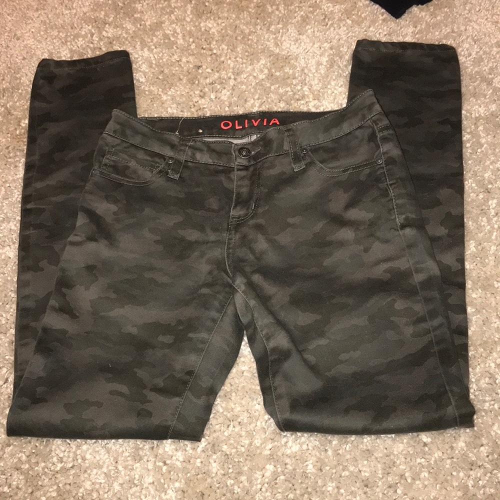 Camo pants